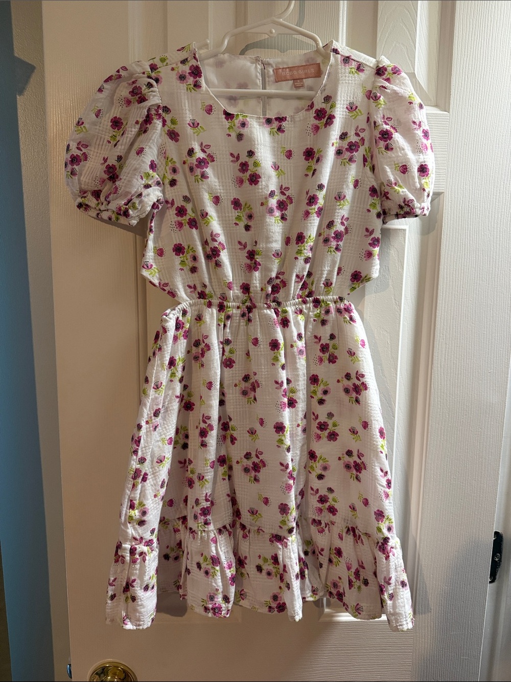 BCBGirls White Puff-Sleeve Floral Dress with Purple & Green Print